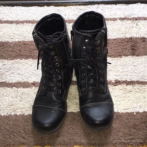 G by Guess Banks Combat Boots (size 6W)